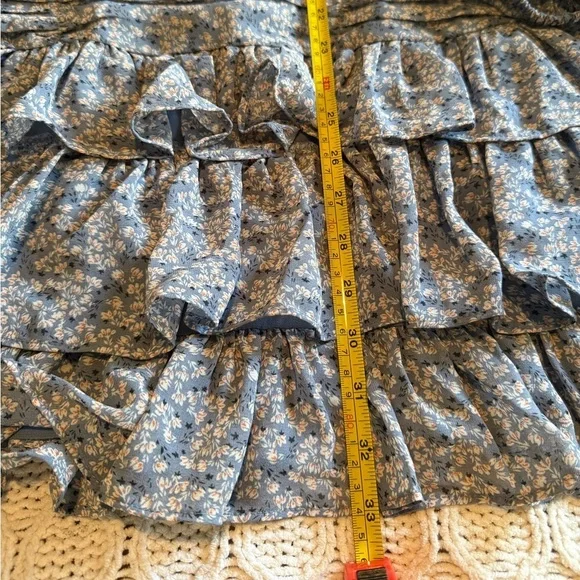 ASTR The Label Floral Blue Dress with Ruffle Hem Size L - Picture 9 of 13
